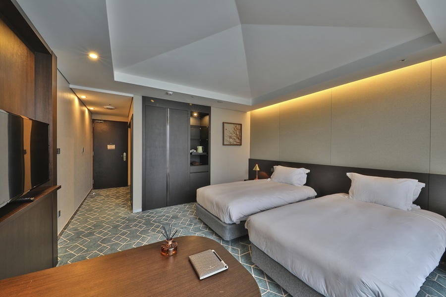 room-card-img-1